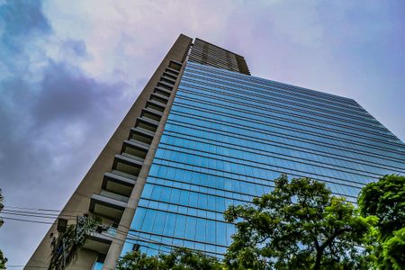 Studio à venda com 62m², 1 quarto e 1 vaga Studio à venda com 62m², 1 quarto e 1 vagaFachada