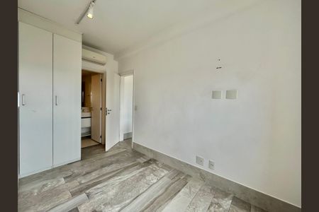 Apartamento à venda com 64m², 1 quarto e 2 vagas Apartamento à venda com 64m², 1 quarto e 2 vagasSuite