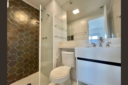 Apartamento à venda com 64m², 1 quarto e 2 vagas Apartamento à venda com 64m², 1 quarto e 2 vagasBanheiro da Suíte