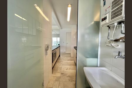 Apartamento à venda com 64m², 1 quarto e 2 vagas Apartamento à venda com 64m², 1 quarto e 2 vagasÁrea de Serviço