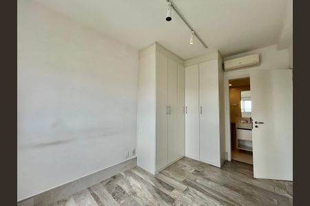 Apartamento à venda com 64m², 1 quarto e 2 vagas Apartamento à venda com 64m², 1 quarto e 2 vagasSuite