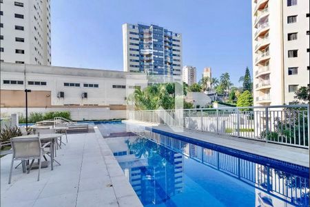Apartamento à venda com 64m², 1 quarto e 2 vagas Apartamento à venda com 64m², 1 quarto e 2 vagasÁrea comum - Piscina