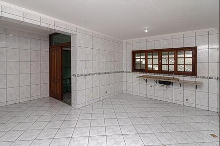 Casa à venda com 310m², 4 quartos e 2 vagasCozinha