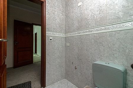 Casa à venda com 310m², 4 quartos e 2 vagasBanheiro da Suíte 1