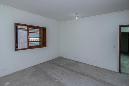 Casa à venda com 310m², 4 quartos e 2 vagasSuíte 2