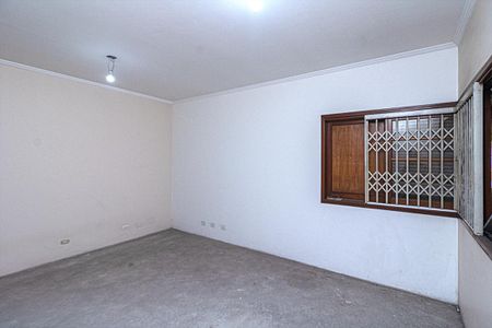 Casa à venda com 310m², 4 quartos e 2 vagasSuíte 1
