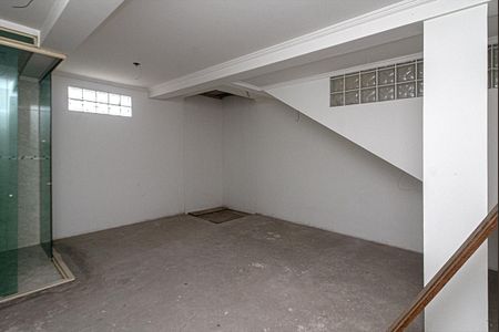 Casa à venda com 310m², 4 quartos e 2 vagasSuíte 3