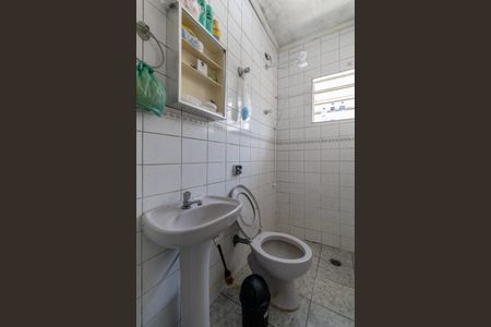 Casa para alugar com 100m², 2 quartos e 1 vagaCasa 1 - Banheiro