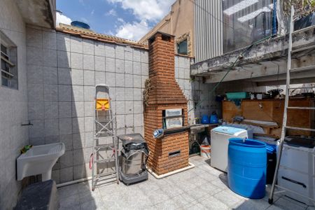 Casa para alugar com 100m², 2 quartos e 1 vagaCasa 1 - Área de Serviço e Churrasqueira