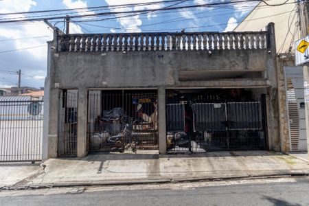 Casa para alugar com 100m², 2 quartos e 1 vagaFachada