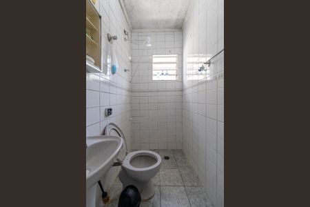 Casa para alugar com 100m², 2 quartos e 1 vagaCasa 1 - Banheiro