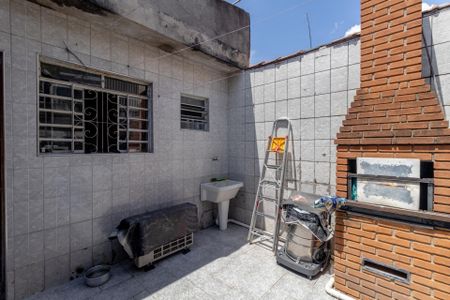 Casa para alugar com 100m², 2 quartos e 1 vagaCasa 1 - Área de Serviço e Churrasqueira