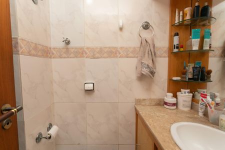 Apartamento à venda com 65m², 2 quartos e 1 vagaBanheiro