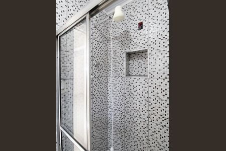 Casa à venda com 156m², 3 quartos e 2 vagasBanheiro de serviço