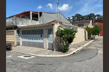 Casa à venda com 156m², 3 quartos e 2 vagasFachada