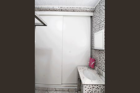 Casa à venda com 156m², 3 quartos e 2 vagasBanheiro de serviço