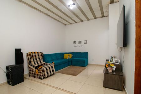 Casa à venda com 150m², 2 quartos e 1 vagaSala