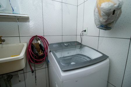 Casa à venda com 150m², 2 quartos e 1 vagaLavanderia