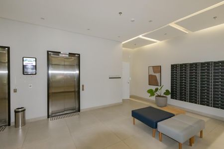 Apartamento à venda com 34m², 1 quarto e sem vaga Apartamento à venda com 34m², 1 quarto e sem vagaHall de Entrada