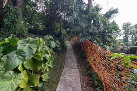 Casa à venda com 2070m², 3 quartos e 3 vagas Casa à venda com 2070m², 3 quartos e 3 vagasTerreno