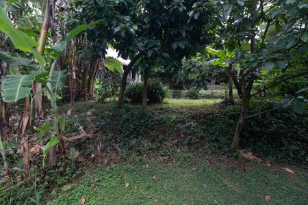 Casa à venda com 2070m², 3 quartos e 3 vagas Casa à venda com 2070m², 3 quartos e 3 vagasTerreno