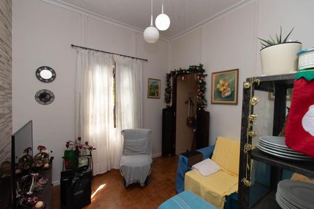 Casa à venda com 2070m², 3 quartos e 3 vagas Casa à venda com 2070m², 3 quartos e 3 vagasSala