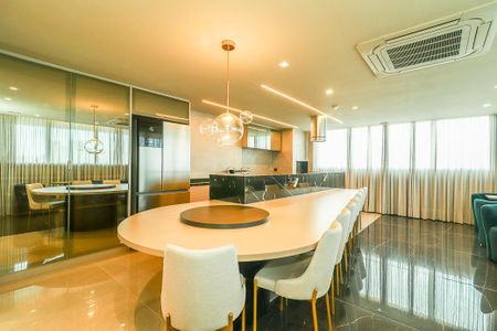 Apartamento à venda com 50m², 1 quarto e 1 vaga Apartamento à venda com 50m², 1 quarto e 1 vagaÁrea comum - Salão de festas