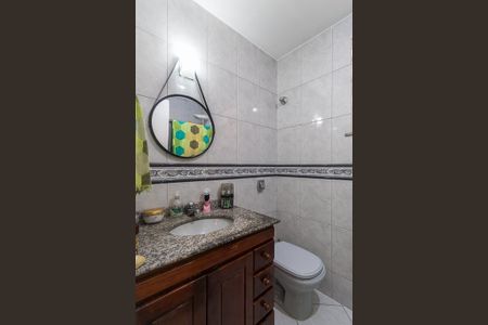 Apartamento à venda com 74m², 3 quartos e 1 vaga Apartamento à venda com 74m², 3 quartos e 1 vagaBanheiro