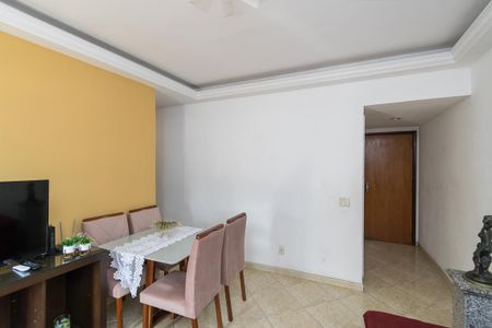 Apartamento à venda com 74m², 3 quartos e 1 vaga Apartamento à venda com 74m², 3 quartos e 1 vagaSala