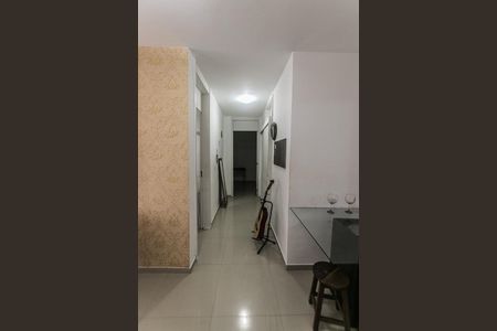 Apartamento para alugar com 60m², 2 quartos e sem vaga Apartamento para alugar com 60m², 2 quartos e sem vagaCorredor
