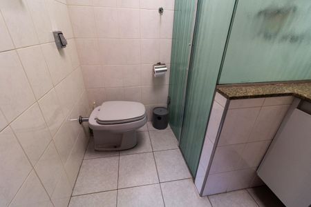 Casa à venda com 215m², 3 quartos e 6 vagas Casa à venda com 215m², 3 quartos e 6 vagasBanheiro da Suíte 3