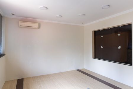 Casa à venda com 215m², 3 quartos e 6 vagas Casa à venda com 215m², 3 quartos e 6 vagasVaranda da Sala