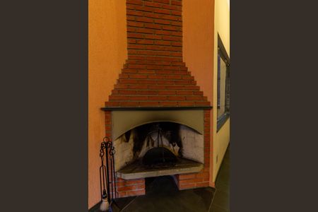 Casa à venda com 215m², 3 quartos e 6 vagas Casa à venda com 215m², 3 quartos e 6 vagasSala