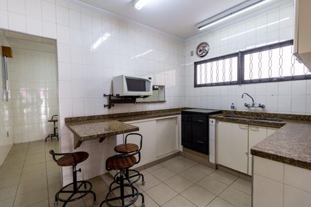 Casa à venda com 215m², 3 quartos e 6 vagas Casa à venda com 215m², 3 quartos e 6 vagasCozinha