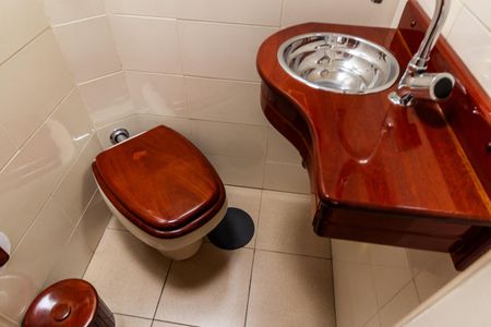 Casa à venda com 215m², 3 quartos e 6 vagas Casa à venda com 215m², 3 quartos e 6 vagasLavabo