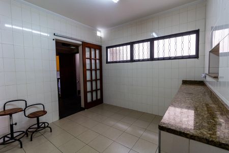 Casa à venda com 215m², 3 quartos e 6 vagas Casa à venda com 215m², 3 quartos e 6 vagasCopa da Cozinha