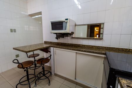 Casa à venda com 215m², 3 quartos e 6 vagas Casa à venda com 215m², 3 quartos e 6 vagasCozinha