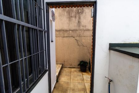 Casa à venda com 215m², 3 quartos e 6 vagas Casa à venda com 215m², 3 quartos e 6 vagasQuintal