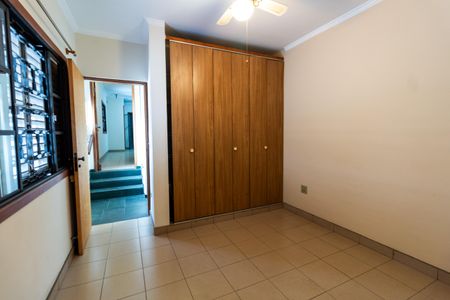 Casa à venda com 215m², 3 quartos e 6 vagas Casa à venda com 215m², 3 quartos e 6 vagasSuíte 1