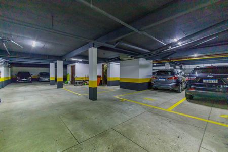 Apartamento para alugar com 282m², 3 quartos e 2 vagas Apartamento para alugar com 282m², 3 quartos e 2 vagasÁrea Comum Garagem