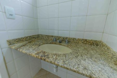 Apartamento para alugar com 282m², 3 quartos e 2 vagas Apartamento para alugar com 282m², 3 quartos e 2 vagasBanheiro da Suíte 2