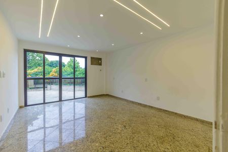 Apartamento para alugar com 282m², 3 quartos e 2 vagas Apartamento para alugar com 282m², 3 quartos e 2 vagasSuíte 1