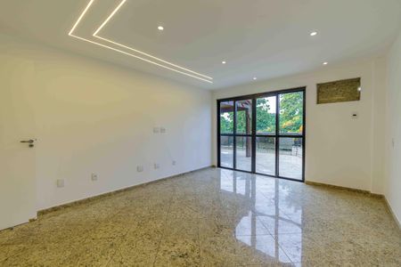 Apartamento para alugar com 282m², 3 quartos e 2 vagas Apartamento para alugar com 282m², 3 quartos e 2 vagasSuíte 1