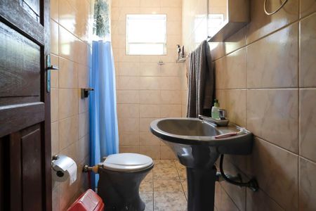 Casa à venda com 216m², 2 quartos e 4 vagasBanheiro edícula