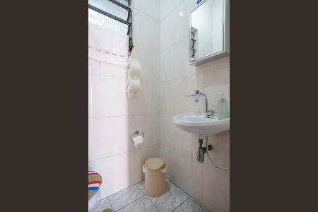 Casa à venda com 216m², 2 quartos e 4 vagasLavabo