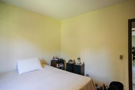 Casa à venda com 216m², 2 quartos e 4 vagasQuarto 2 edícula