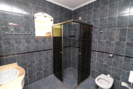 Casa à venda com 192m², 3 quartos e 3 vagasBanheiro