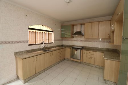 Casa à venda com 192m², 3 quartos e 3 vagasCozinha