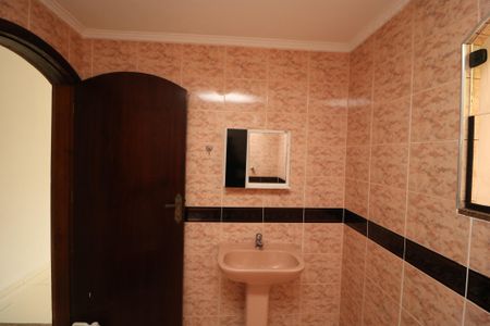 Casa à venda com 192m², 3 quartos e 3 vagasBanheiro 2