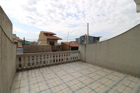 Casa à venda com 192m², 3 quartos e 3 vagasVaranda